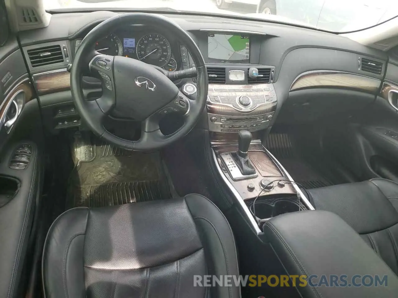 8 Photograph of a damaged car JN1BY1PP4KM685712 INFINITI Q70 2019