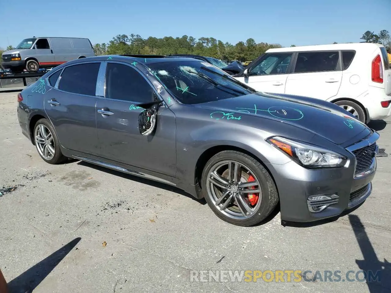 4 Photograph of a damaged car JN1BY1PP9KM685298 INFINITI Q70 2019
