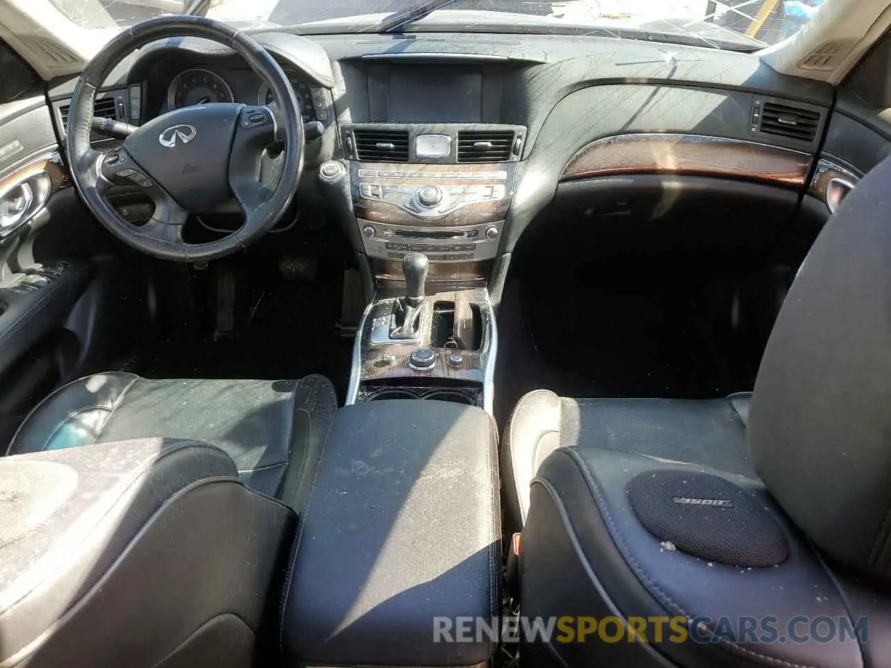 8 Photograph of a damaged car JN1BY1PP9KM685298 INFINITI Q70 2019