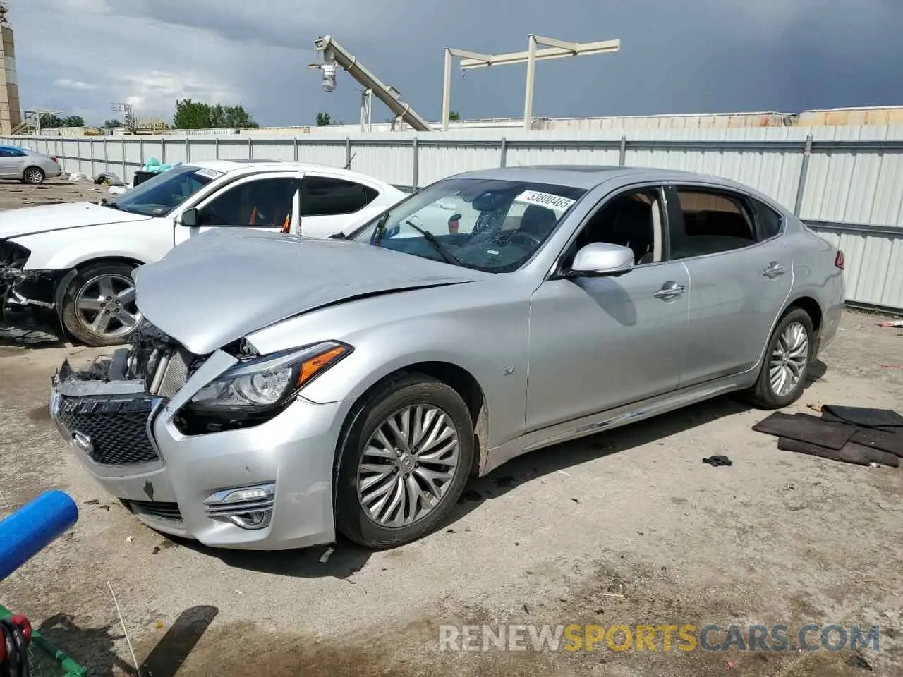 1 Photograph of a damaged car JN1BY1PR5KM725541 INFINITI Q70 2019