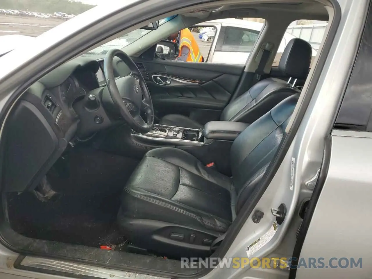 7 Photograph of a damaged car JN1BY1PR5KM725541 INFINITI Q70 2019