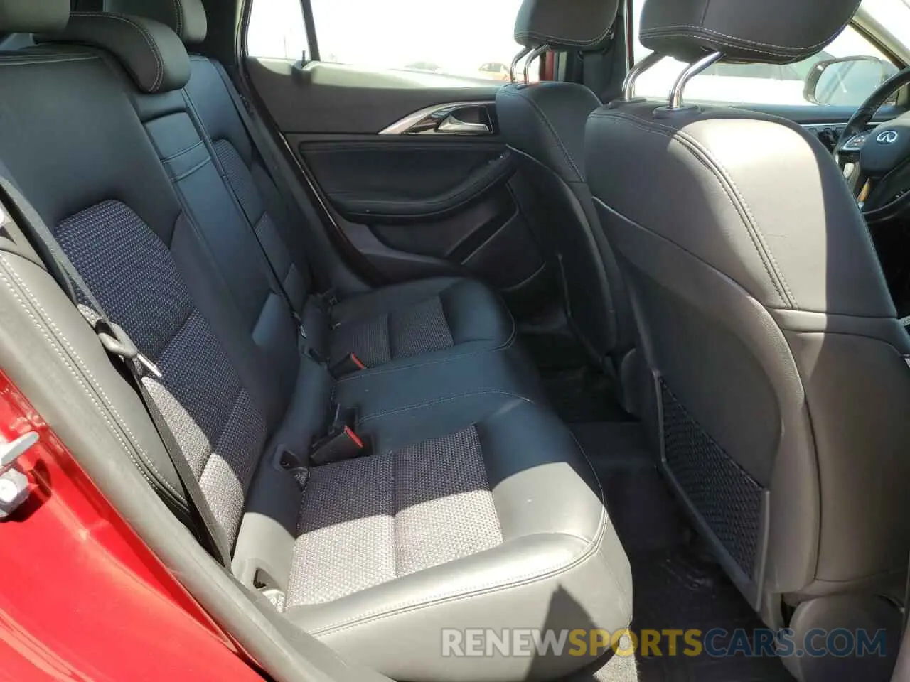10 Photograph of a damaged car SJKCH5CP1KA010266 INFINITI QX30 2019