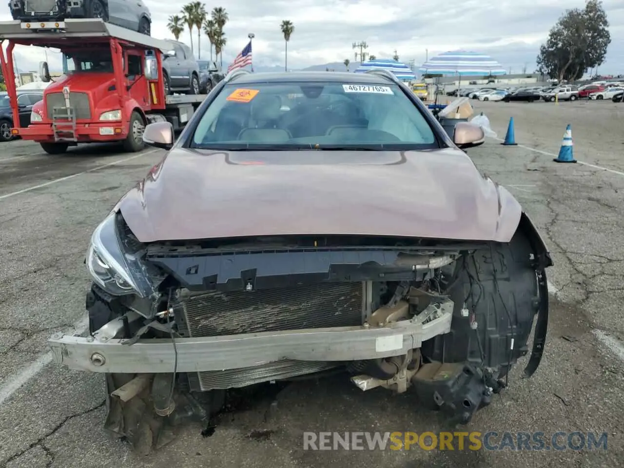 5 Photograph of a damaged car SJKCH5CP2KA009224 INFINITI QX30 2019