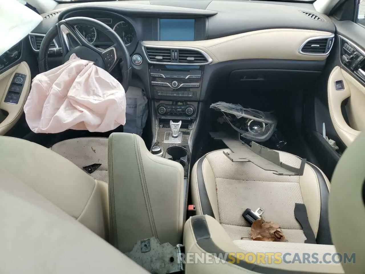 8 Photograph of a damaged car SJKCH5CP2KA009224 INFINITI QX30 2019