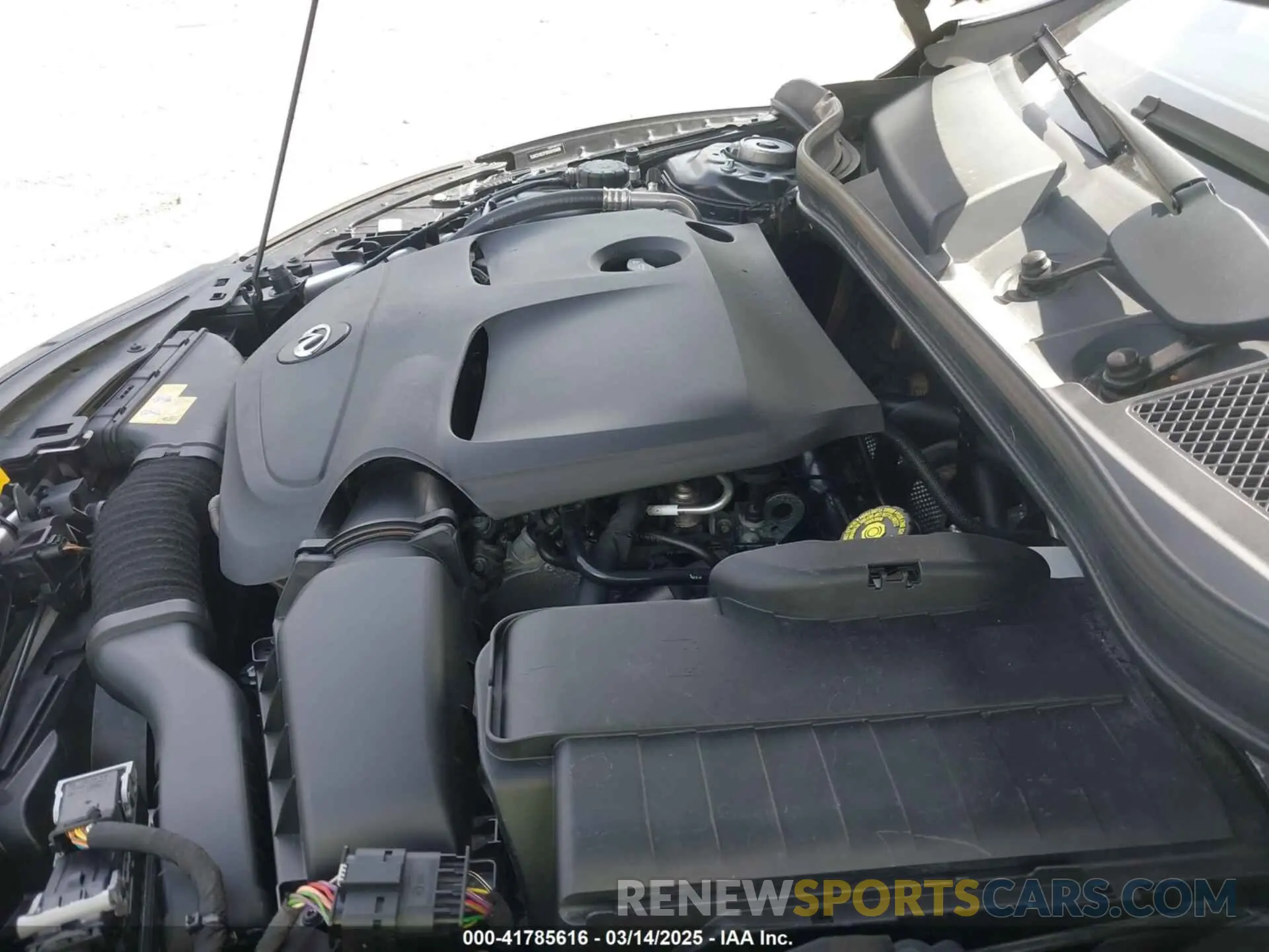 10 Photograph of a damaged car SJKCH5CP2KA010406 INFINITI QX30 2019