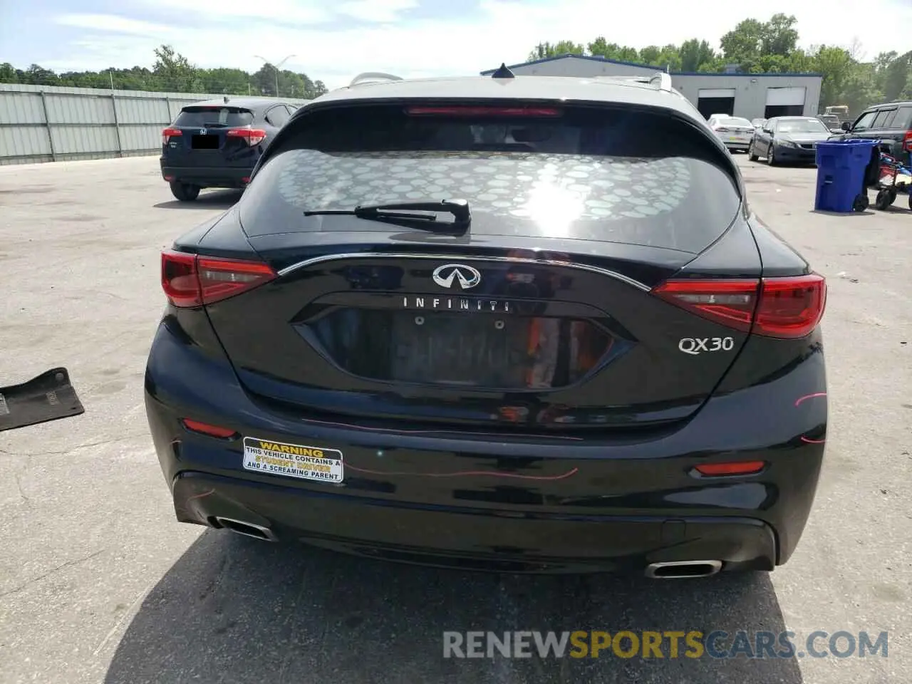 6 Photograph of a damaged car SJKCH5CP3KA007112 INFINITI QX30 2019