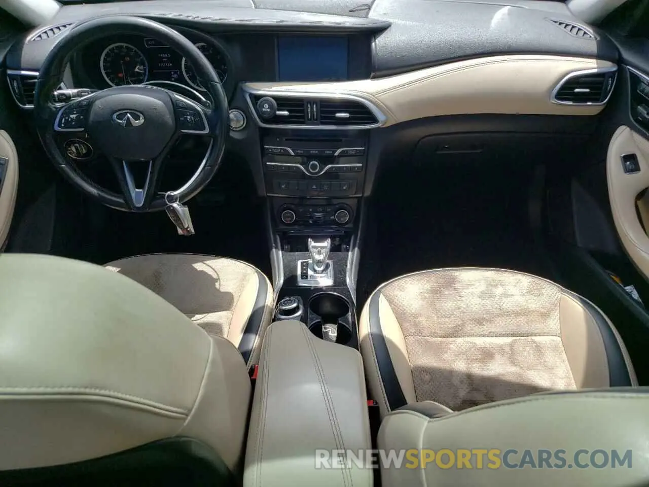 8 Photograph of a damaged car SJKCH5CP3KA007112 INFINITI QX30 2019