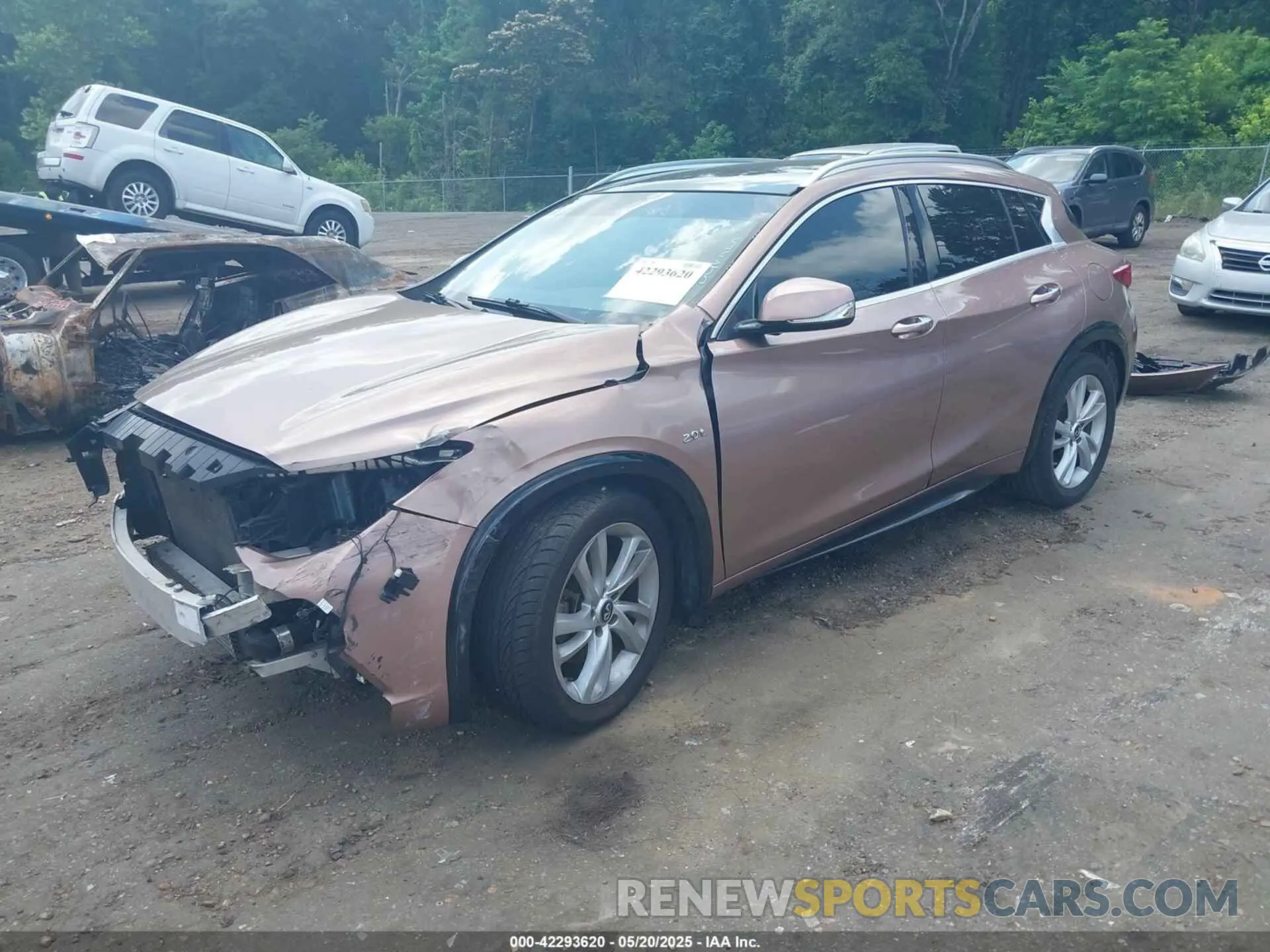 2 Photograph of a damaged car SJKCH5CP4KA008012 INFINITI QX30 2019