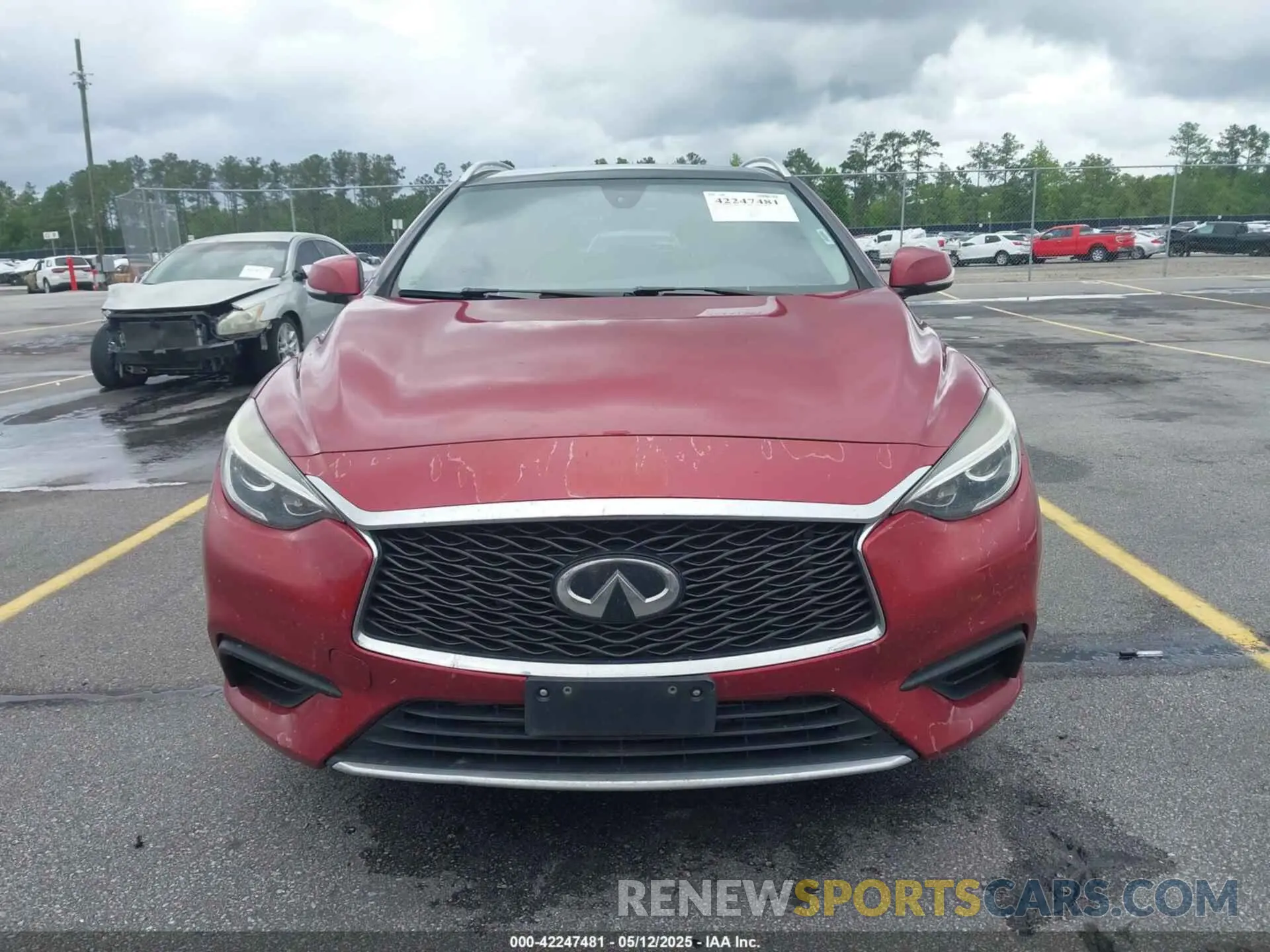 12 Photograph of a damaged car SJKCH5CP5KA010643 INFINITI QX30 2019