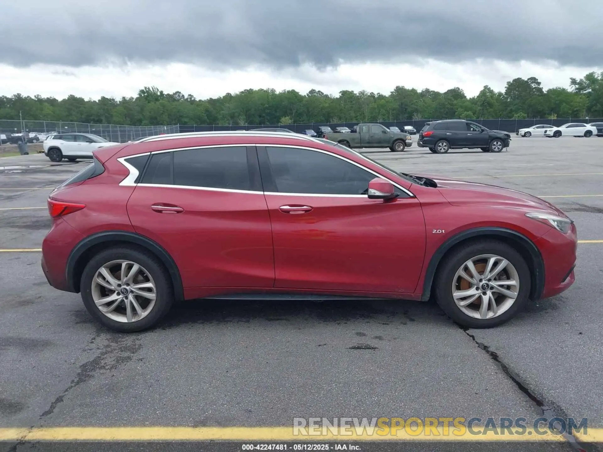 13 Photograph of a damaged car SJKCH5CP5KA010643 INFINITI QX30 2019
