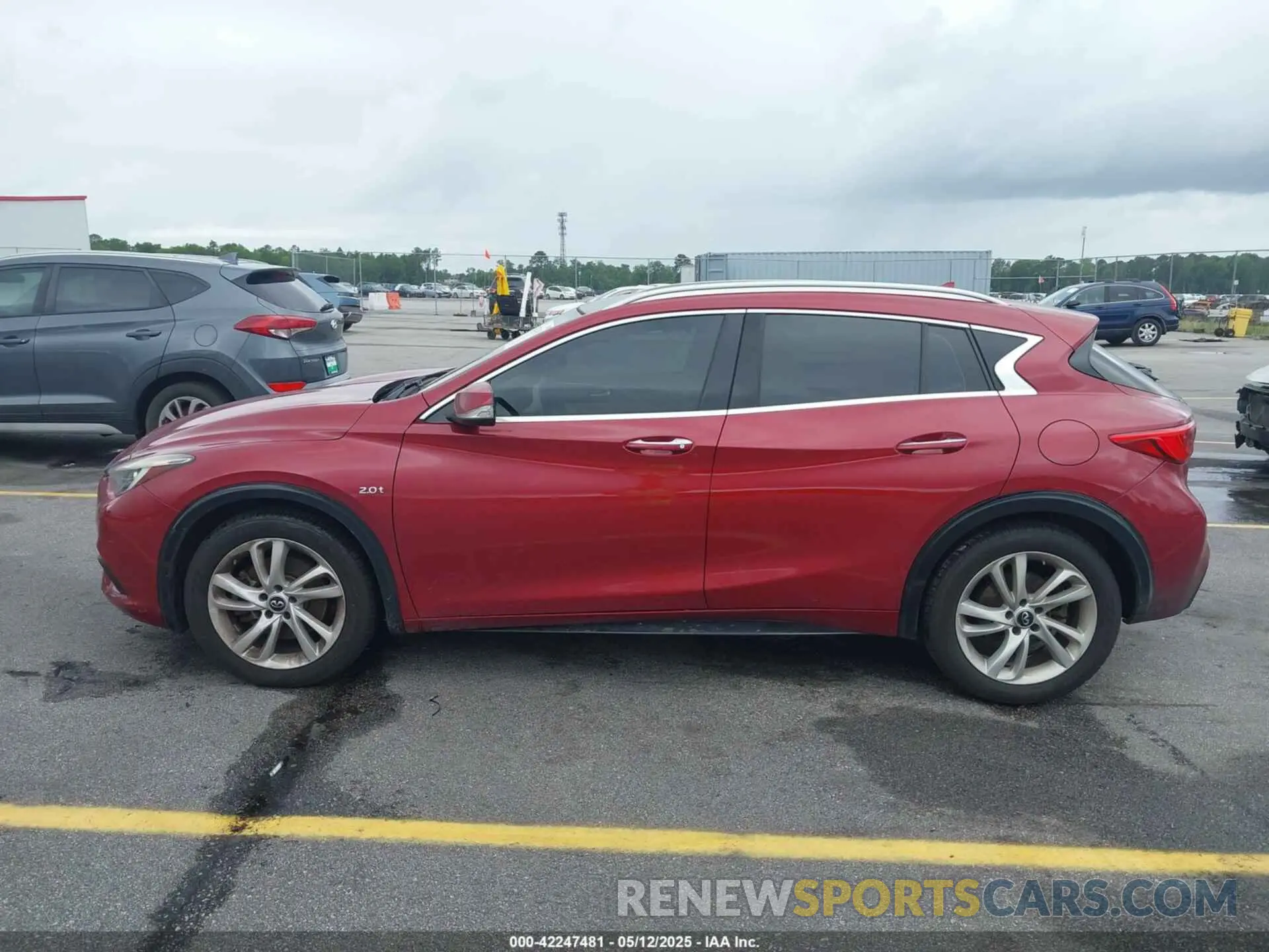 14 Photograph of a damaged car SJKCH5CP5KA010643 INFINITI QX30 2019
