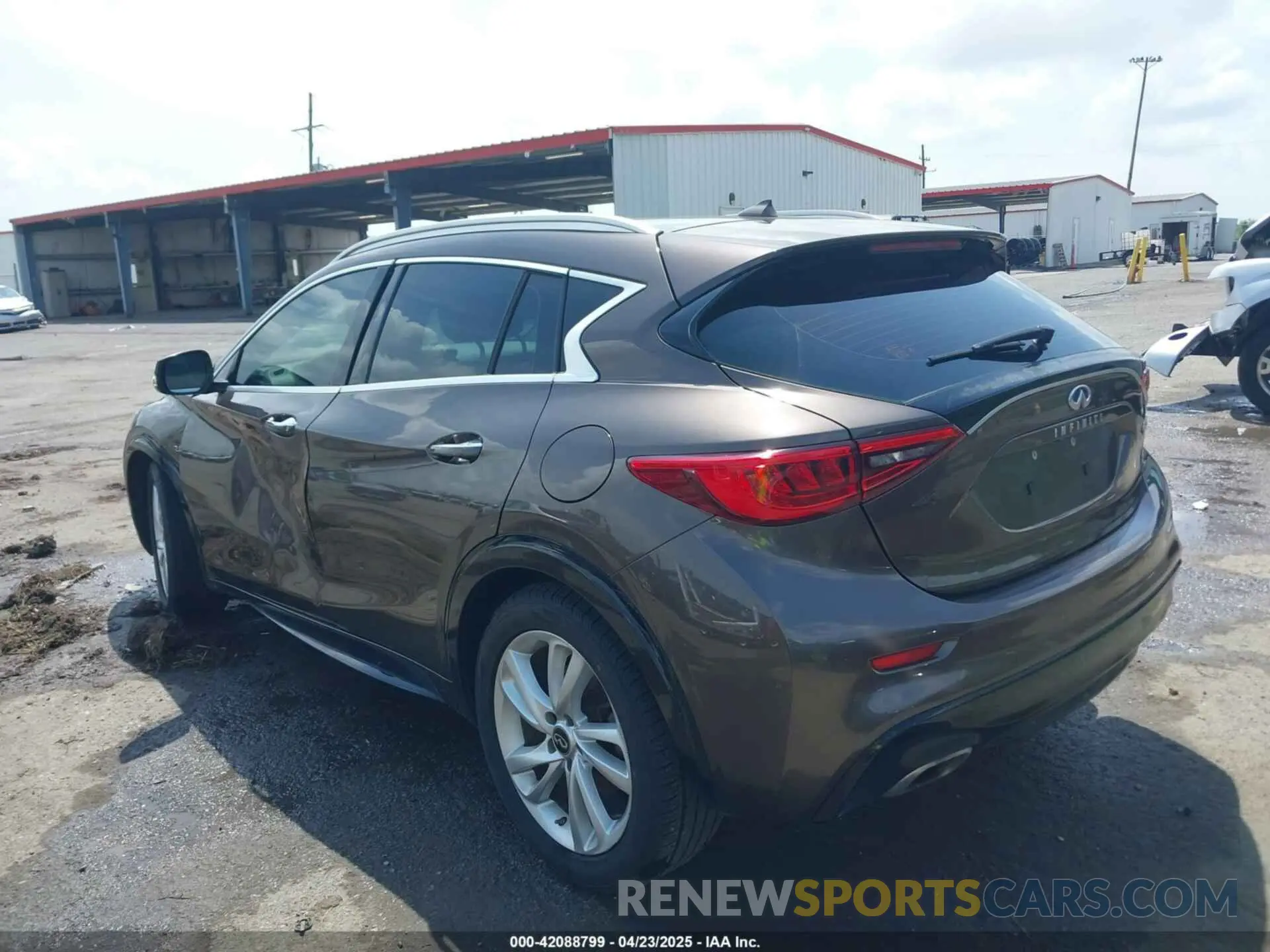 3 Photograph of a damaged car SJKCH5CP5KA012022 INFINITI QX30 2019