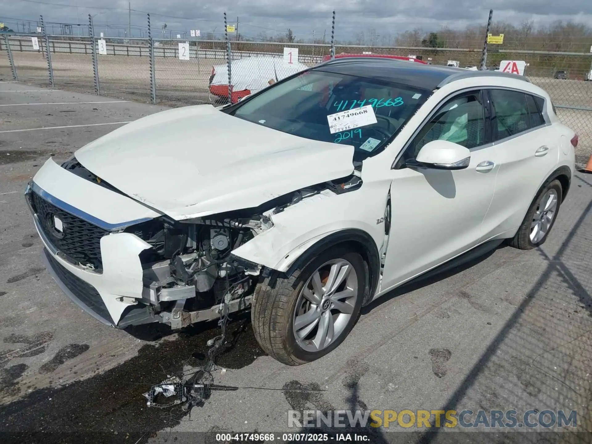 14 Photograph of a damaged car SJKCH5CP8KA010331 INFINITI QX30 2019