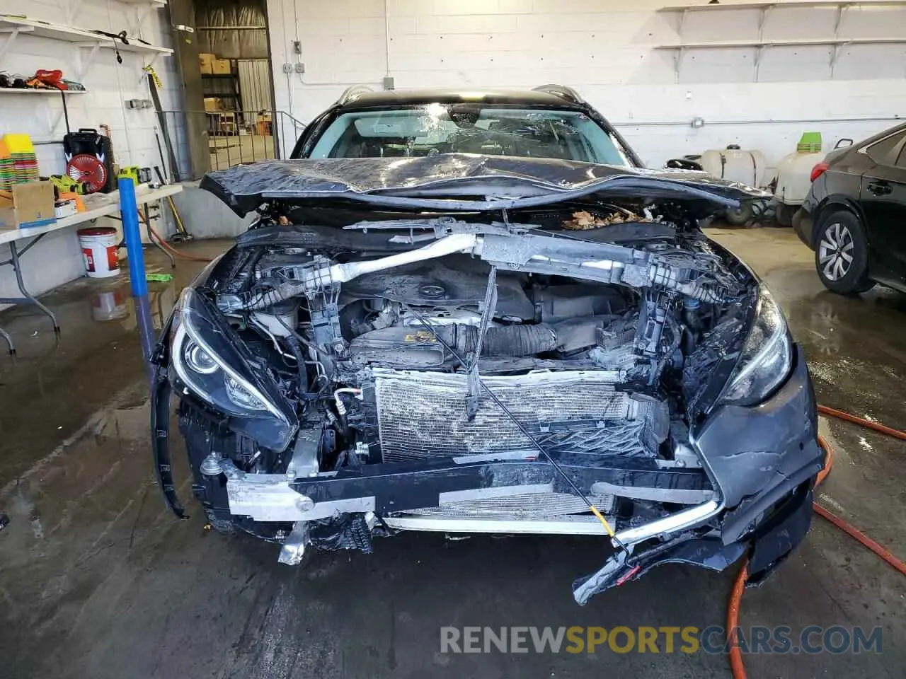 5 Photograph of a damaged car SJKCH5CR0KA008414 INFINITI QX30 2019