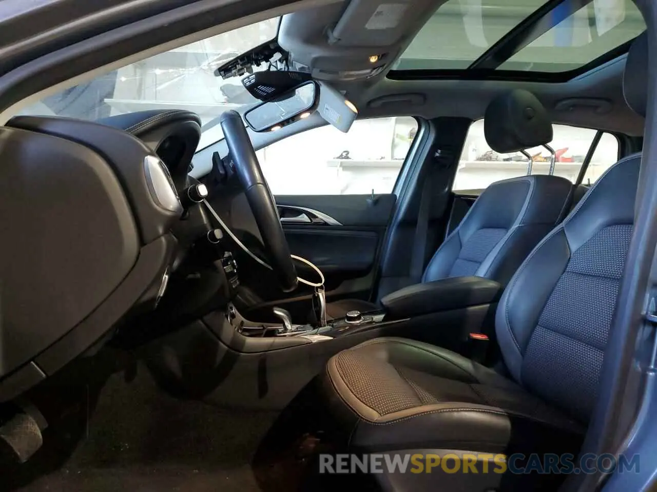7 Photograph of a damaged car SJKCH5CR0KA008414 INFINITI QX30 2019