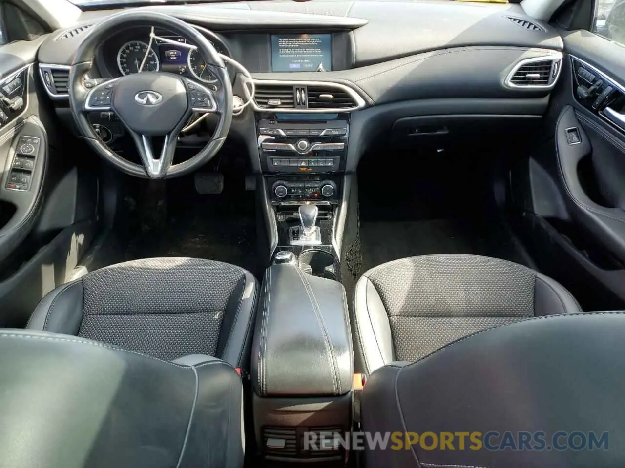 8 Photograph of a damaged car SJKCH5CR0KA008414 INFINITI QX30 2019