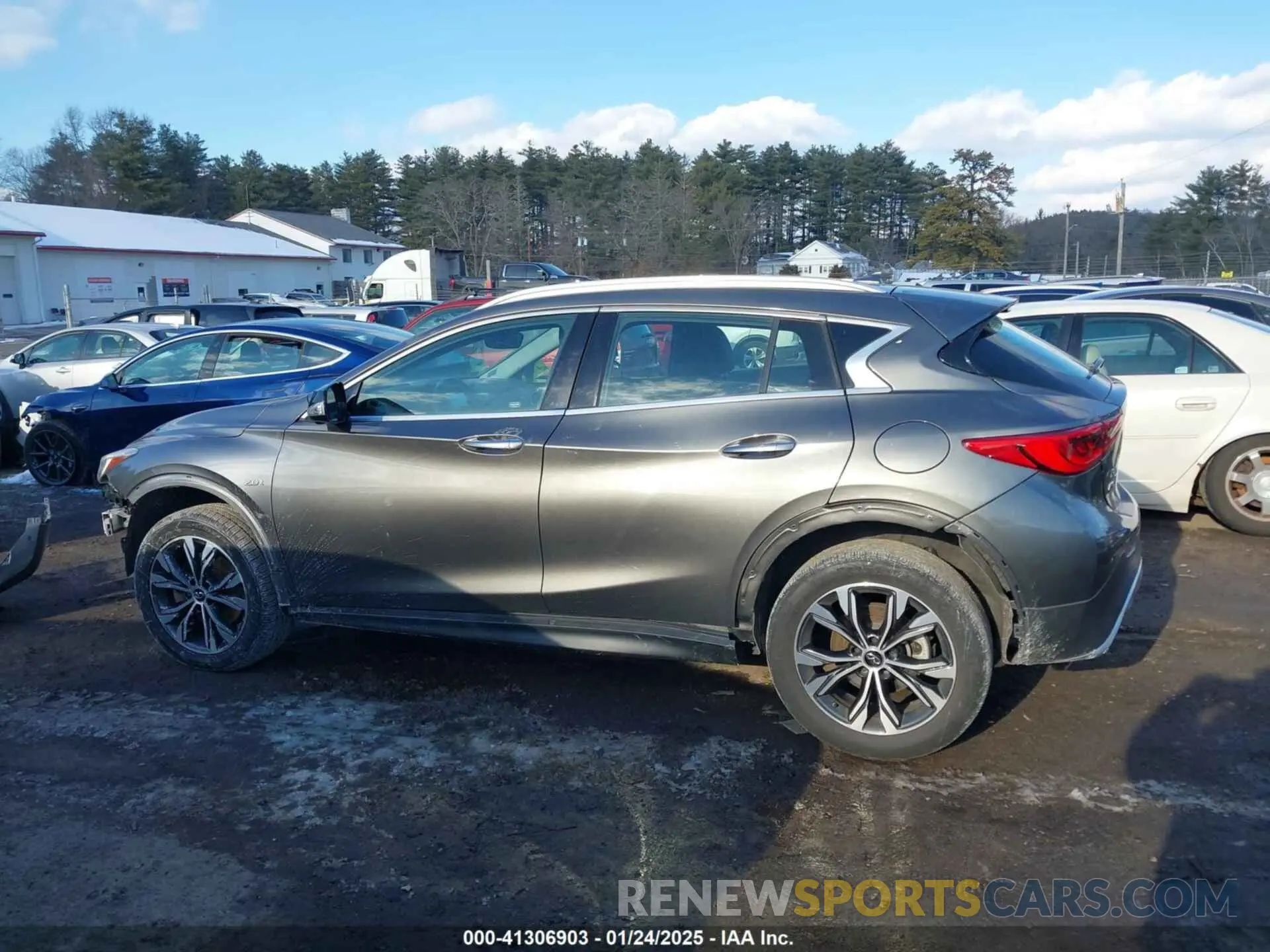 15 Photograph of a damaged car SJKCH5CR0KA008896 INFINITI QX30 2019