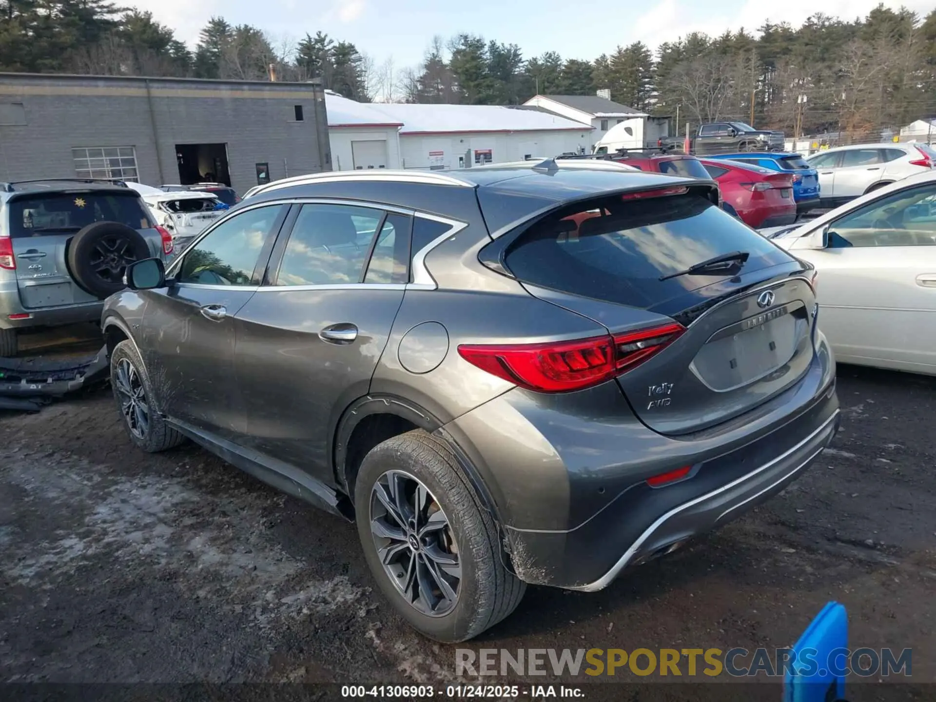 3 Photograph of a damaged car SJKCH5CR0KA008896 INFINITI QX30 2019