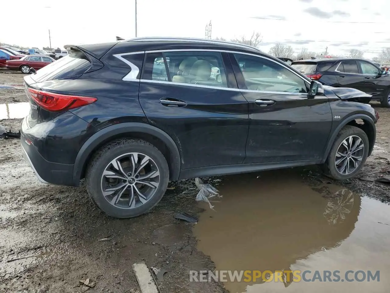 3 Photograph of a damaged car SJKCH5CR1KA008602 INFINITI QX30 2019