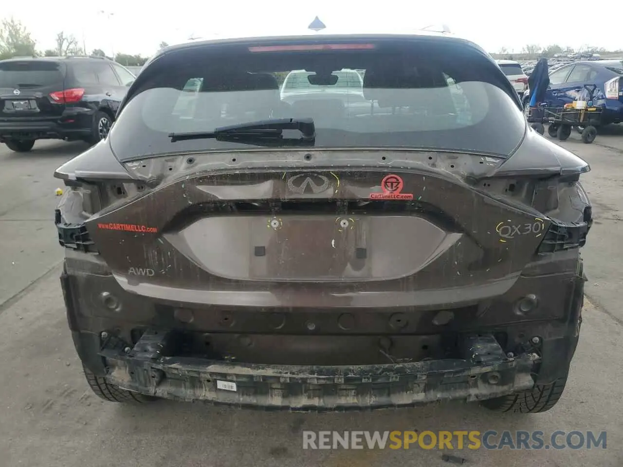 6 Photograph of a damaged car SJKCH5CR1KA009121 INFINITI QX30 2019