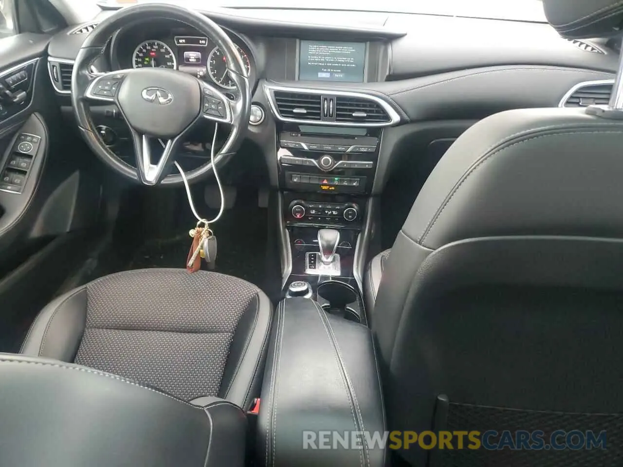 8 Photograph of a damaged car SJKCH5CR1KA009121 INFINITI QX30 2019