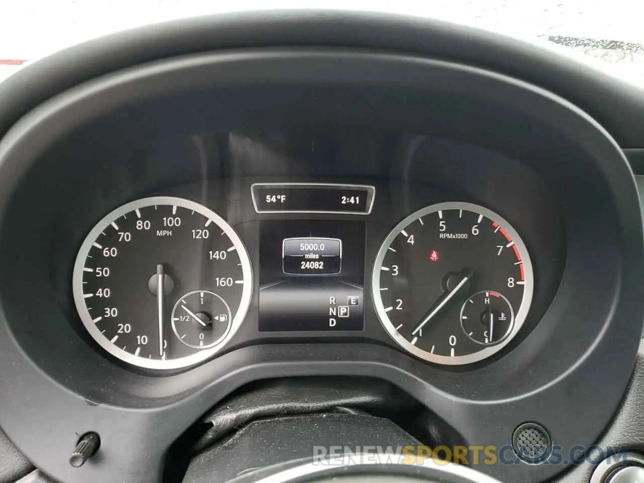 9 Photograph of a damaged car SJKCH5CR3KA007581 INFINITI QX30 2019