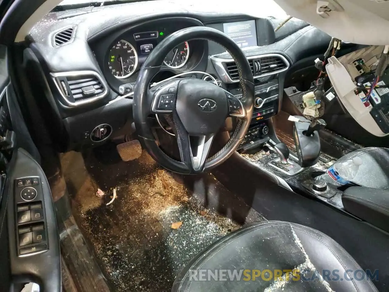 8 Photograph of a damaged car SJKCH5CR5KA010465 INFINITI QX30 2019