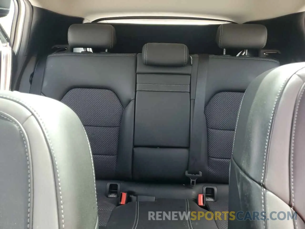 10 Photograph of a damaged car SJKCH5CR7KA009141 INFINITI QX30 2019
