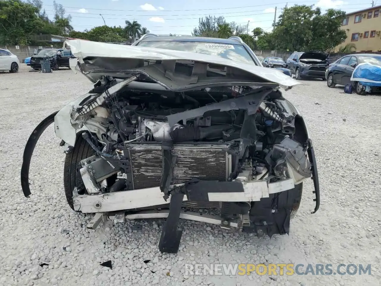 5 Photograph of a damaged car SJKCH5CR7KA009141 INFINITI QX30 2019