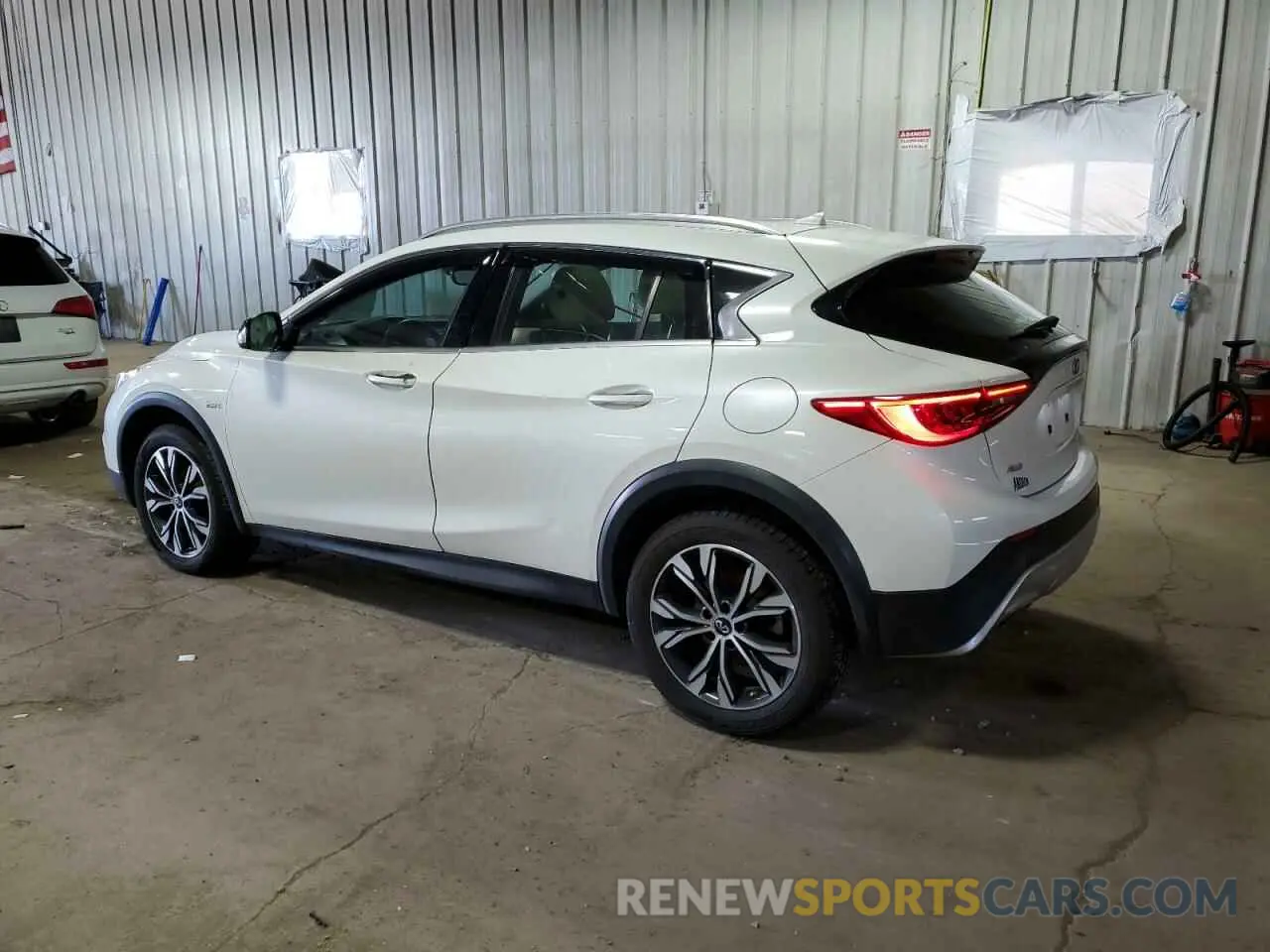 2 Photograph of a damaged car SJKCH5CR9KA008346 INFINITI QX30 2019