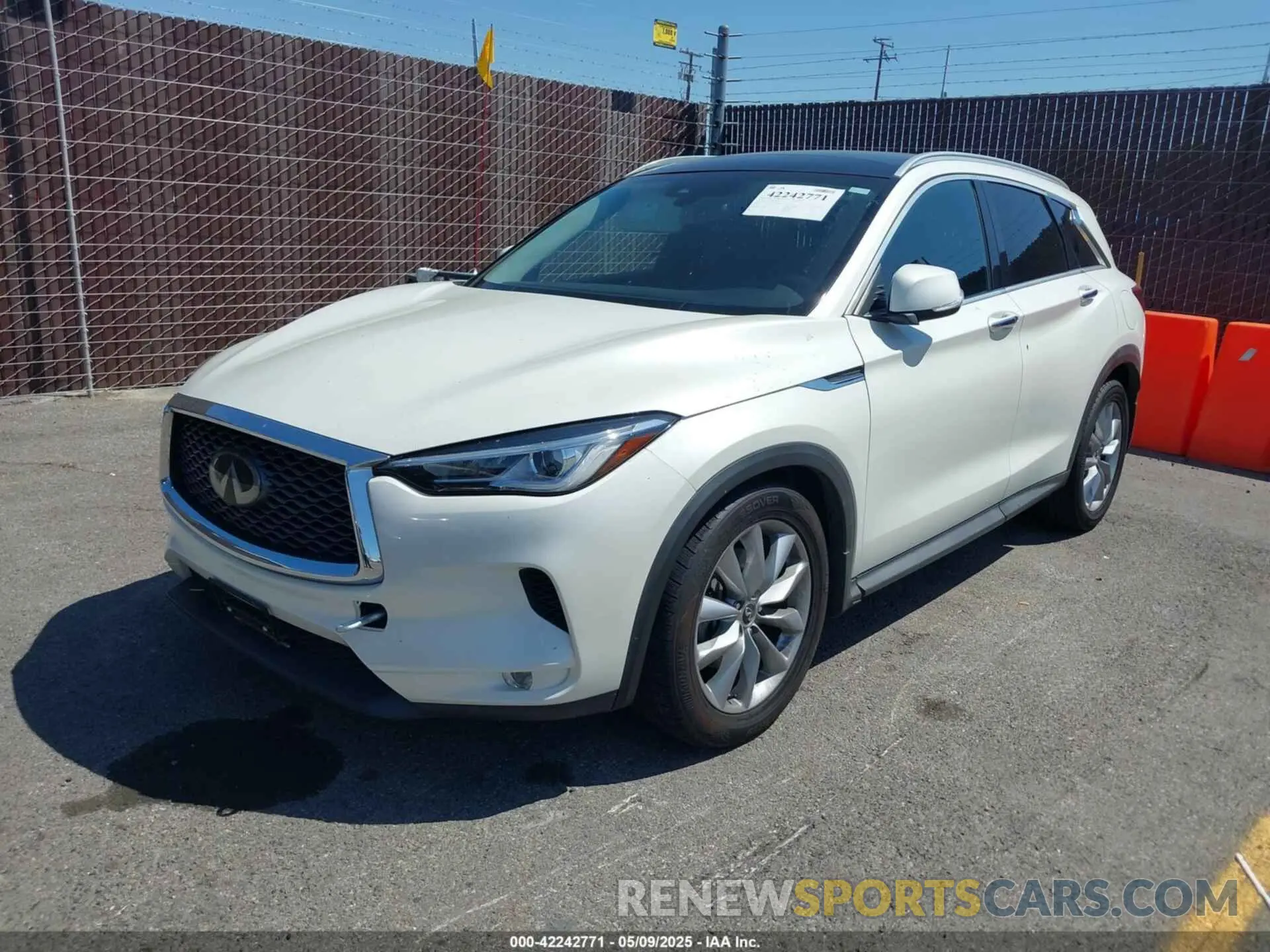 2 Photograph of a damaged car 3PCAJ5M10KF128308 INFINITI QX50 2019