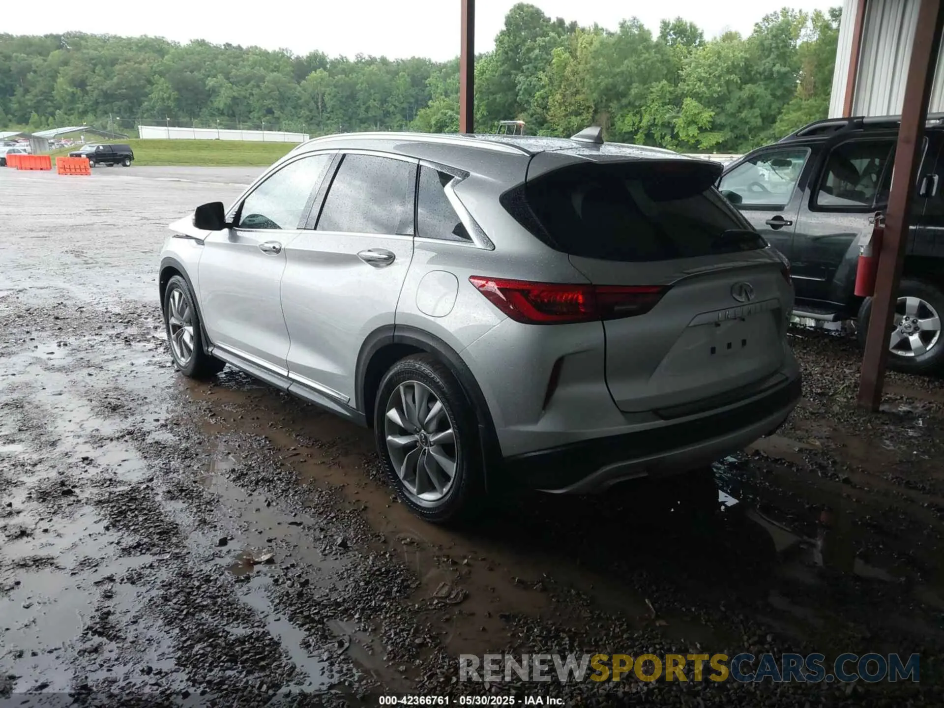 3 Photograph of a damaged car 3PCAJ5M10KF146405 INFINITI QX50 2019