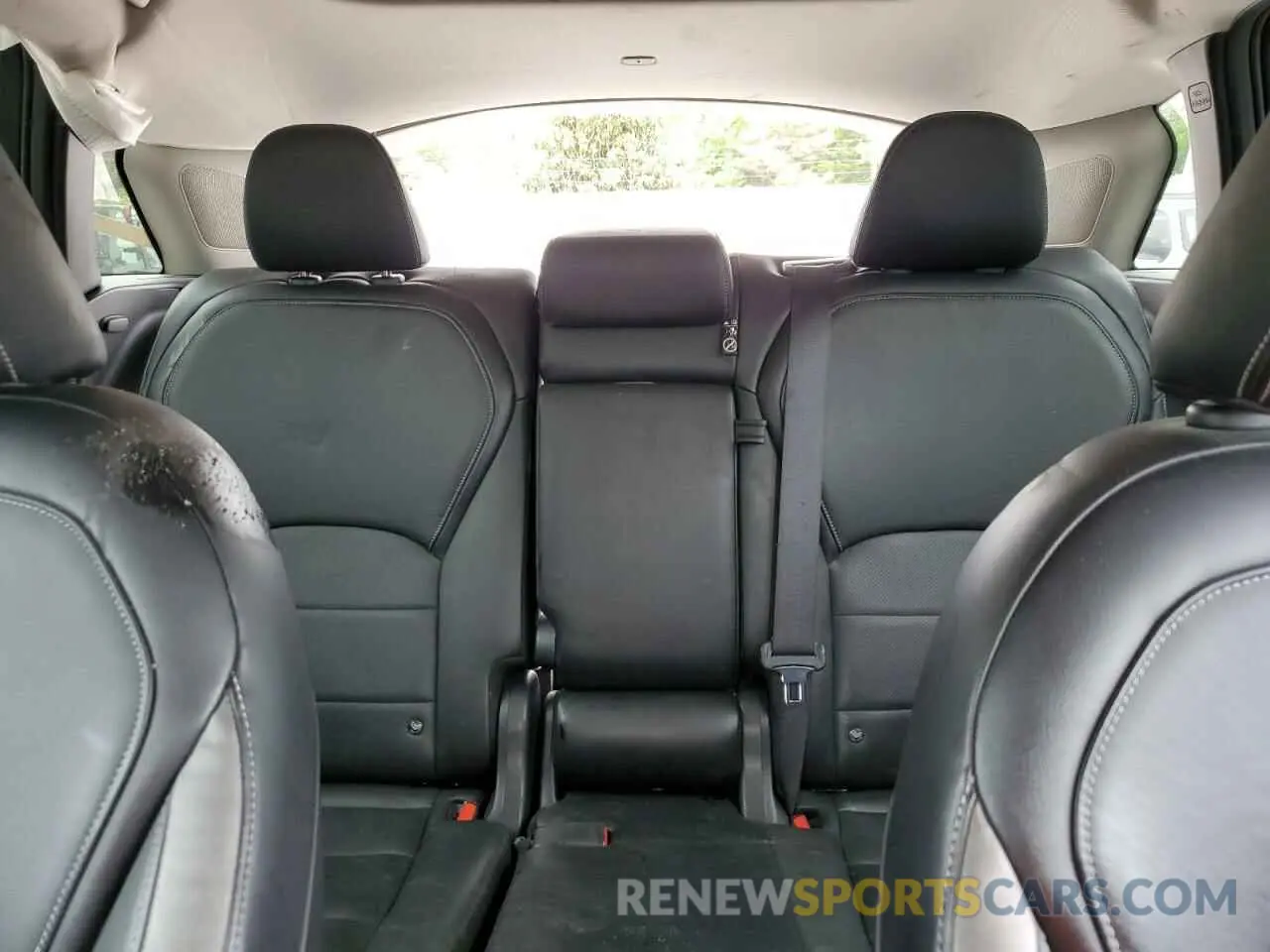 10 Photograph of a damaged car 3PCAJ5M11KF115180 INFINITI QX50 2019