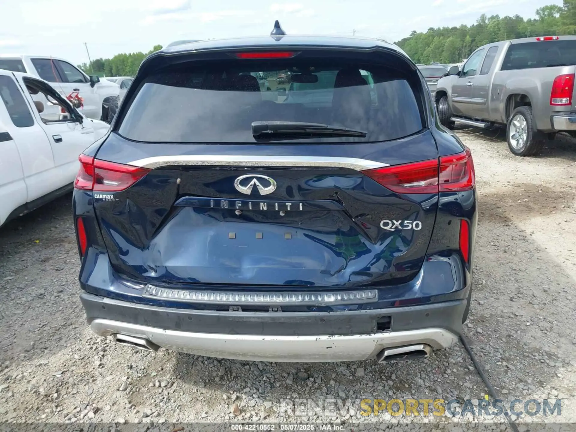 16 Photograph of a damaged car 3PCAJ5M12KF118394 INFINITI QX50 2019