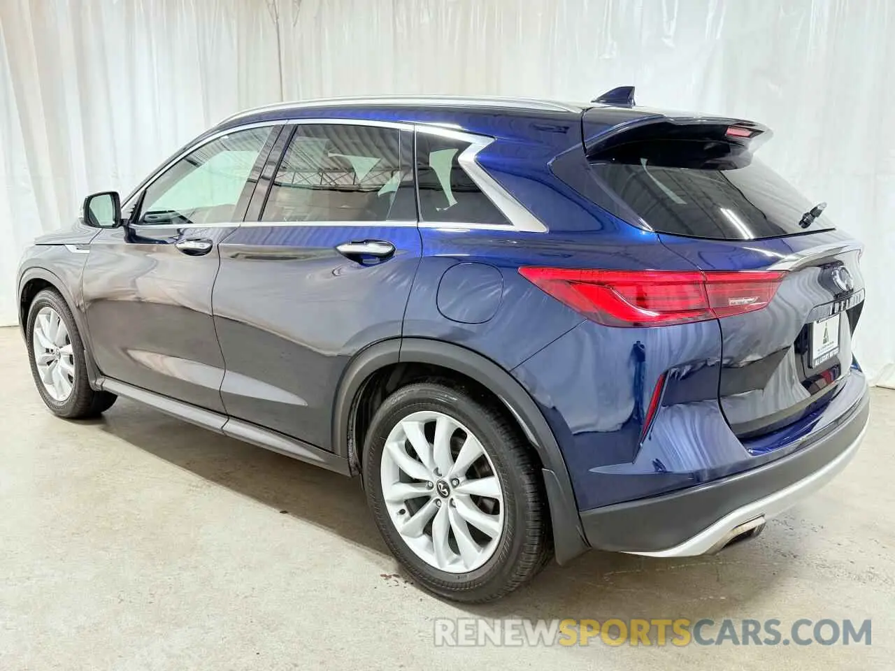 3 Photograph of a damaged car 3PCAJ5M12KF122722 INFINITI QX50 2019