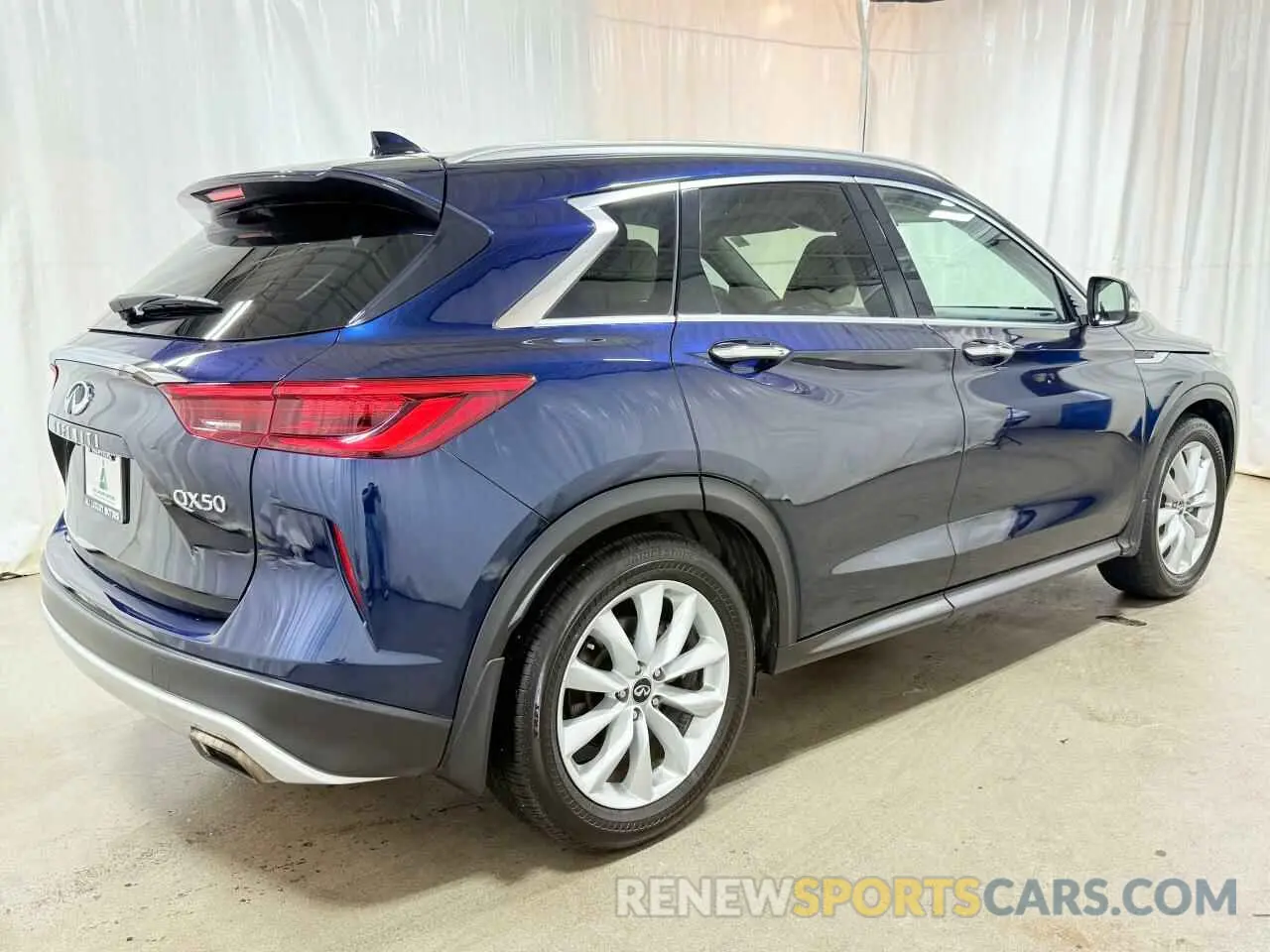 4 Photograph of a damaged car 3PCAJ5M12KF122722 INFINITI QX50 2019