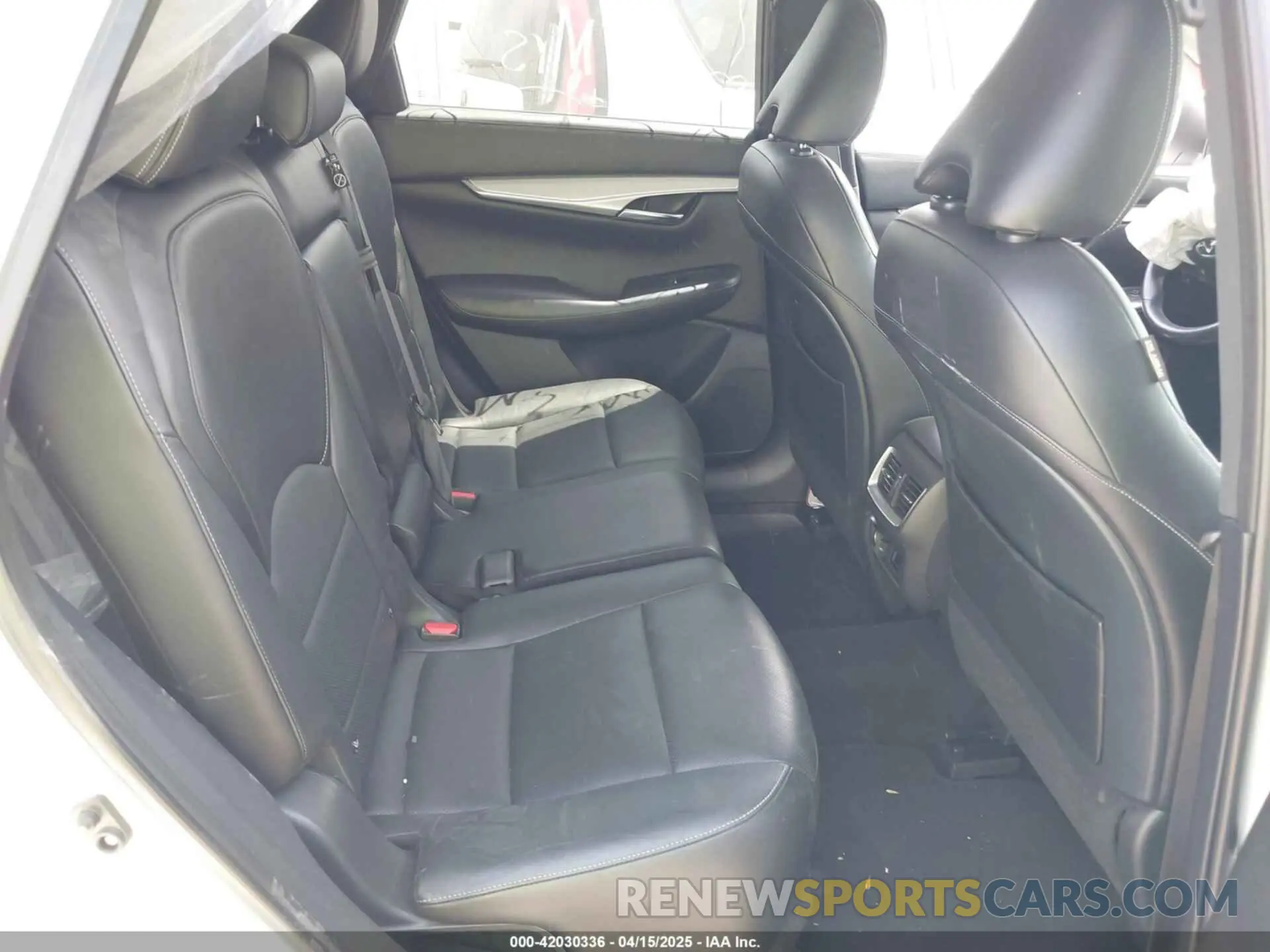 8 Photograph of a damaged car 3PCAJ5M13KF111468 INFINITI QX50 2019