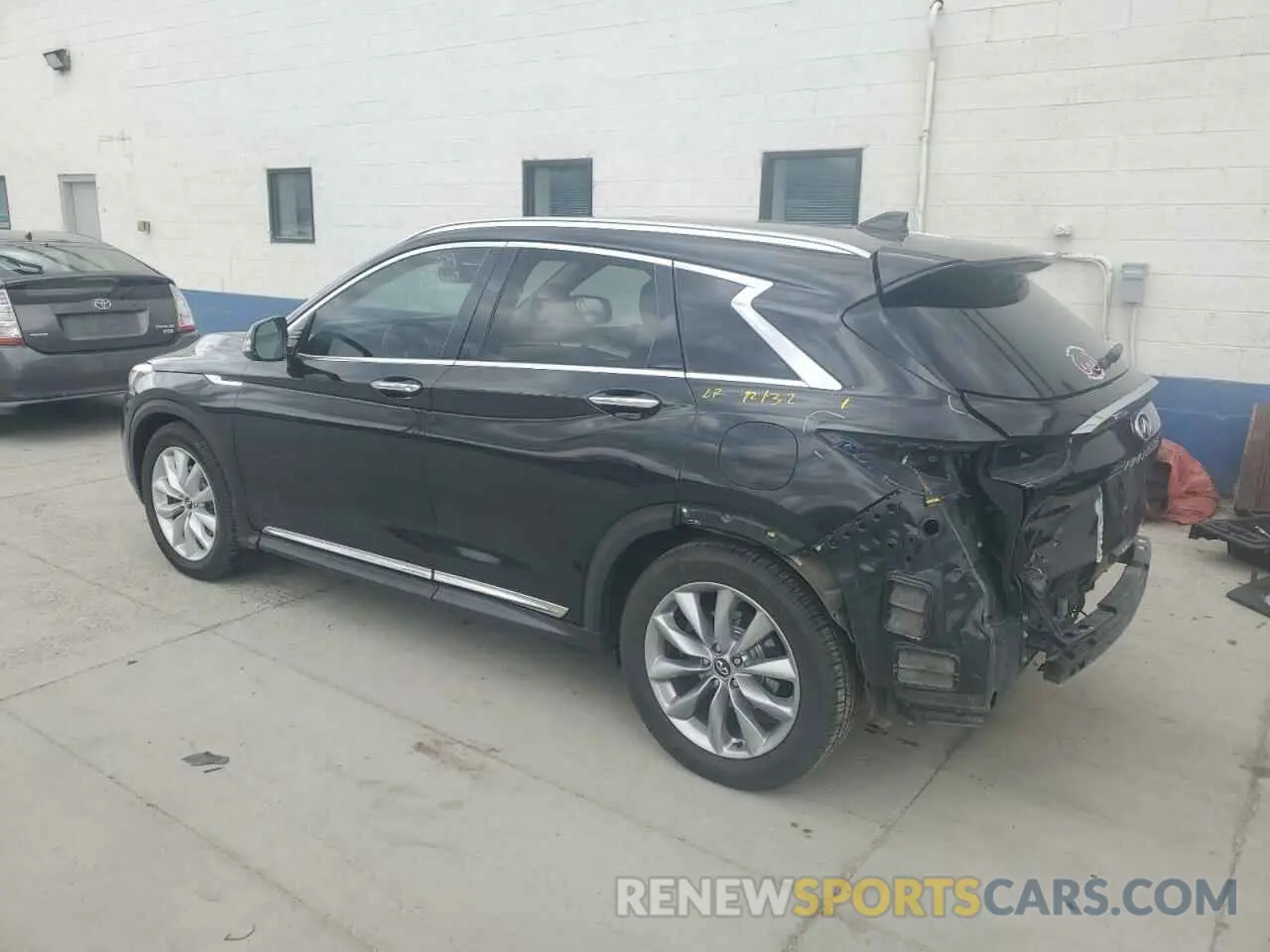 2 Photograph of a damaged car 3PCAJ5M13KF122020 INFINITI QX50 2019