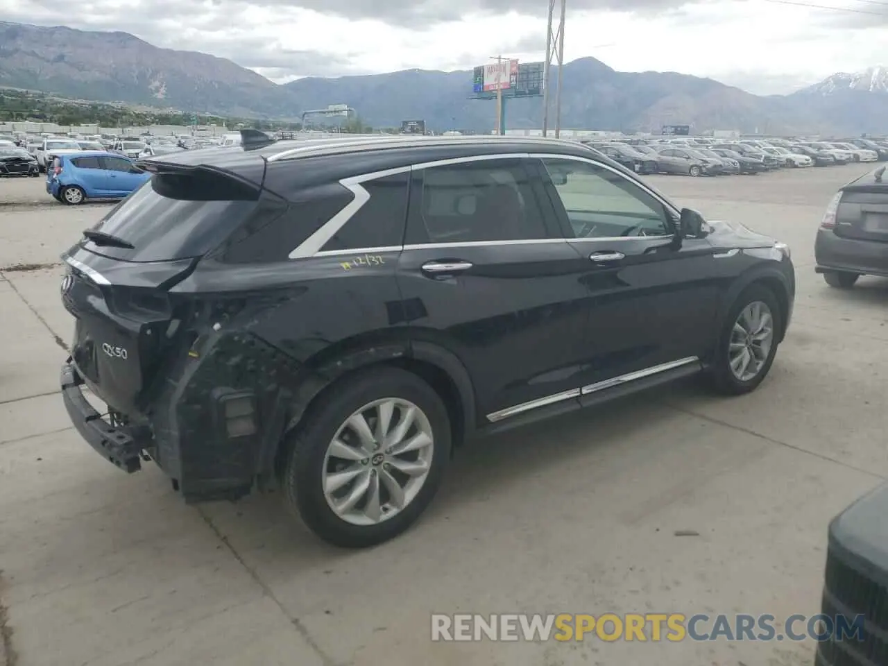 3 Photograph of a damaged car 3PCAJ5M13KF122020 INFINITI QX50 2019