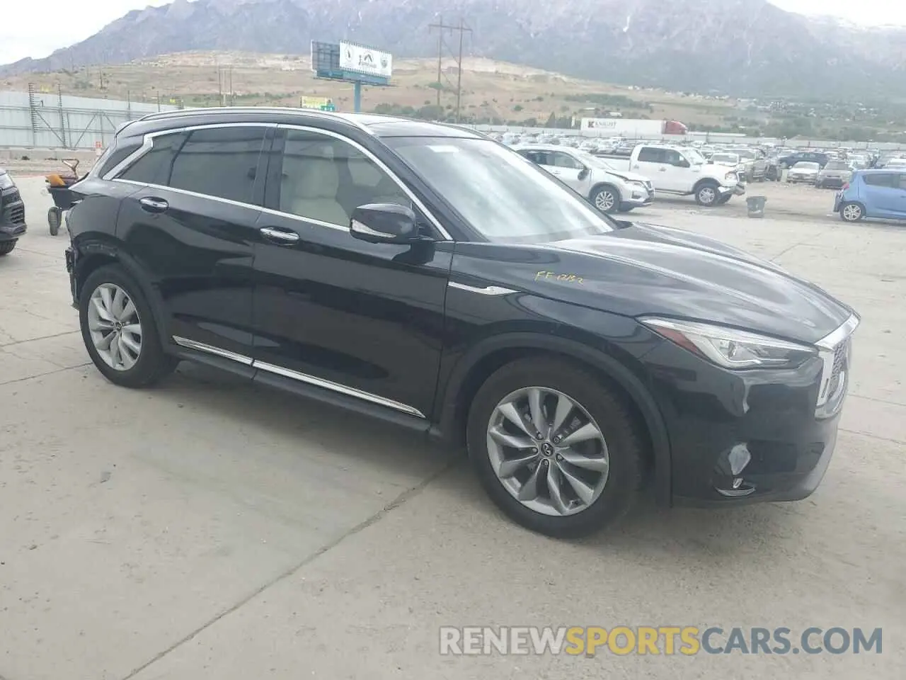 4 Photograph of a damaged car 3PCAJ5M13KF122020 INFINITI QX50 2019