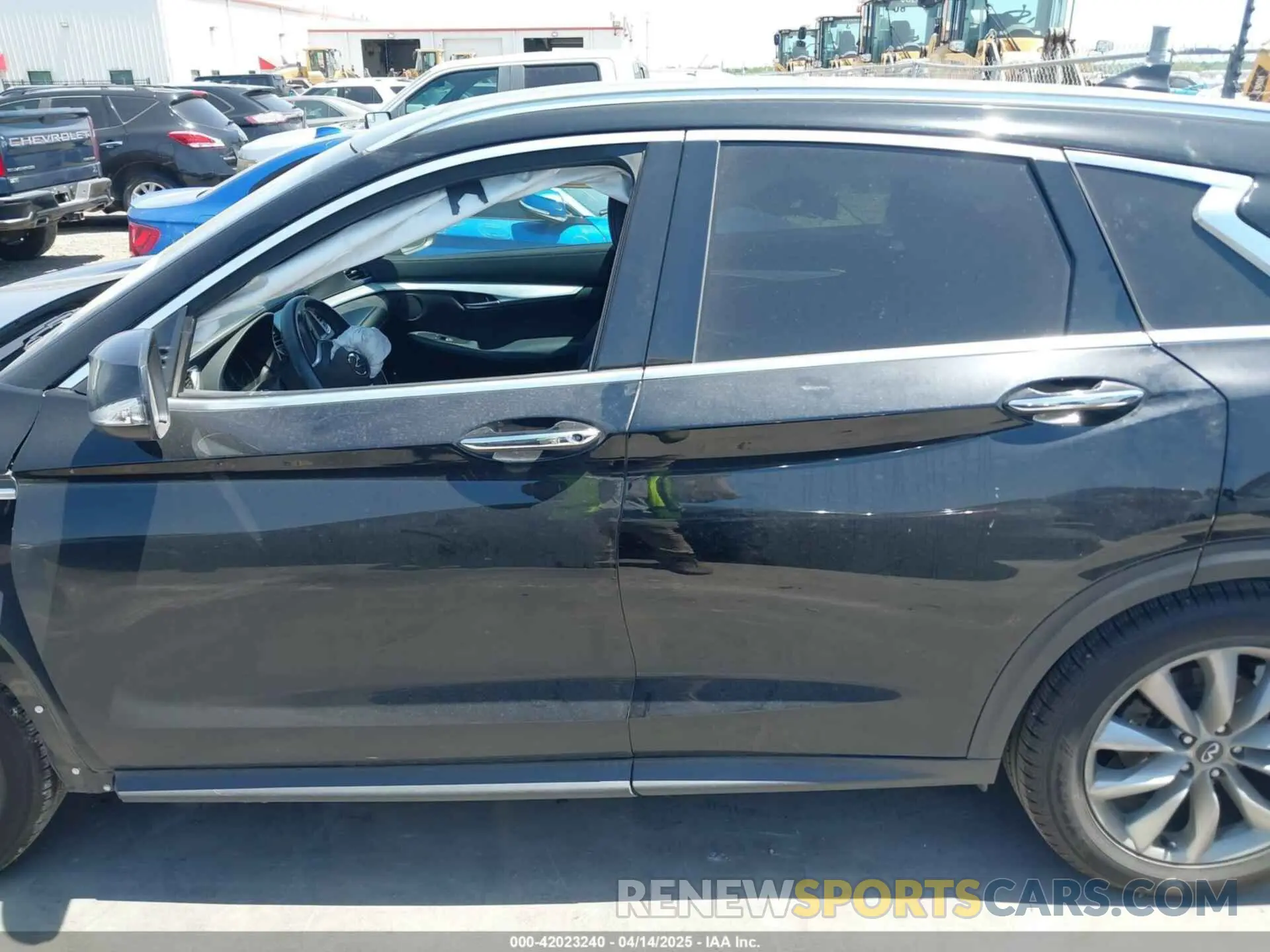15 Photograph of a damaged car 3PCAJ5M13KF130893 INFINITI QX50 2019
