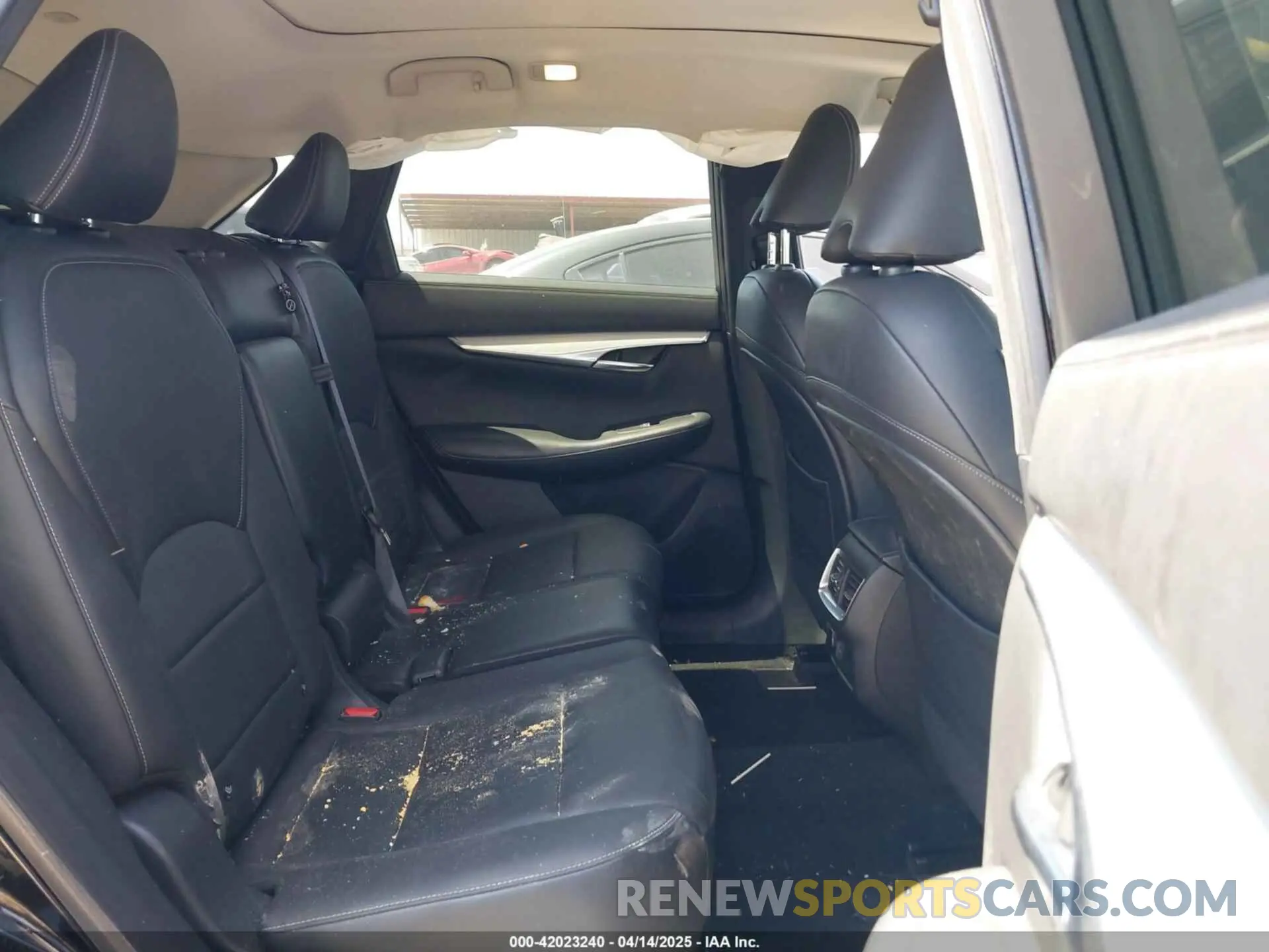 8 Photograph of a damaged car 3PCAJ5M13KF130893 INFINITI QX50 2019