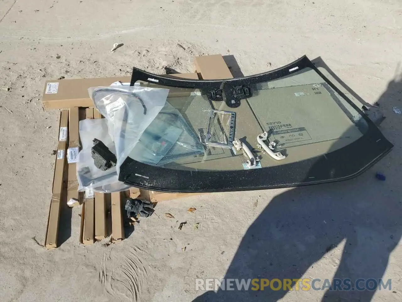 13 Photograph of a damaged car 3PCAJ5M13KF135818 INFINITI QX50 2019