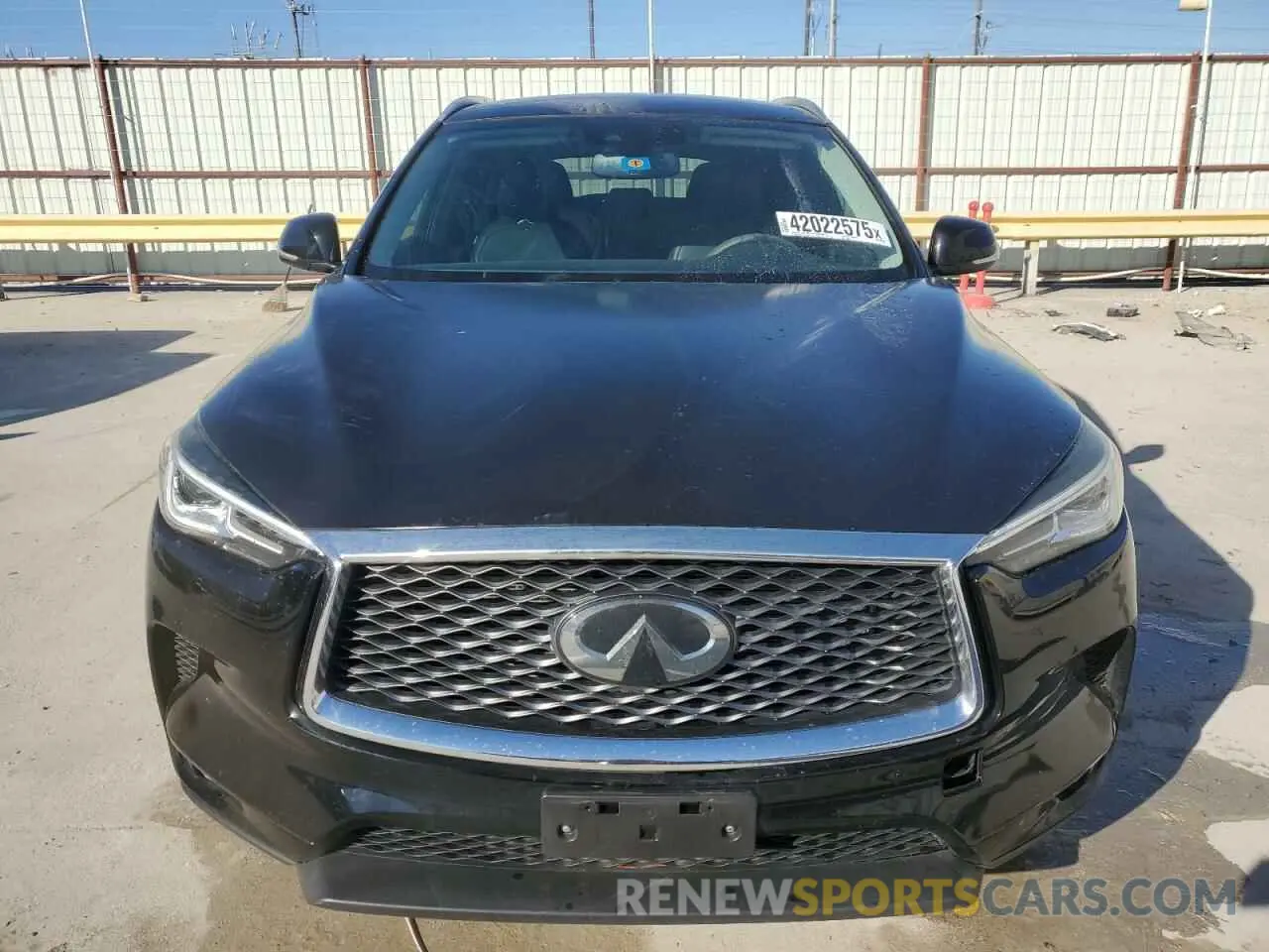 5 Photograph of a damaged car 3PCAJ5M13KF135818 INFINITI QX50 2019