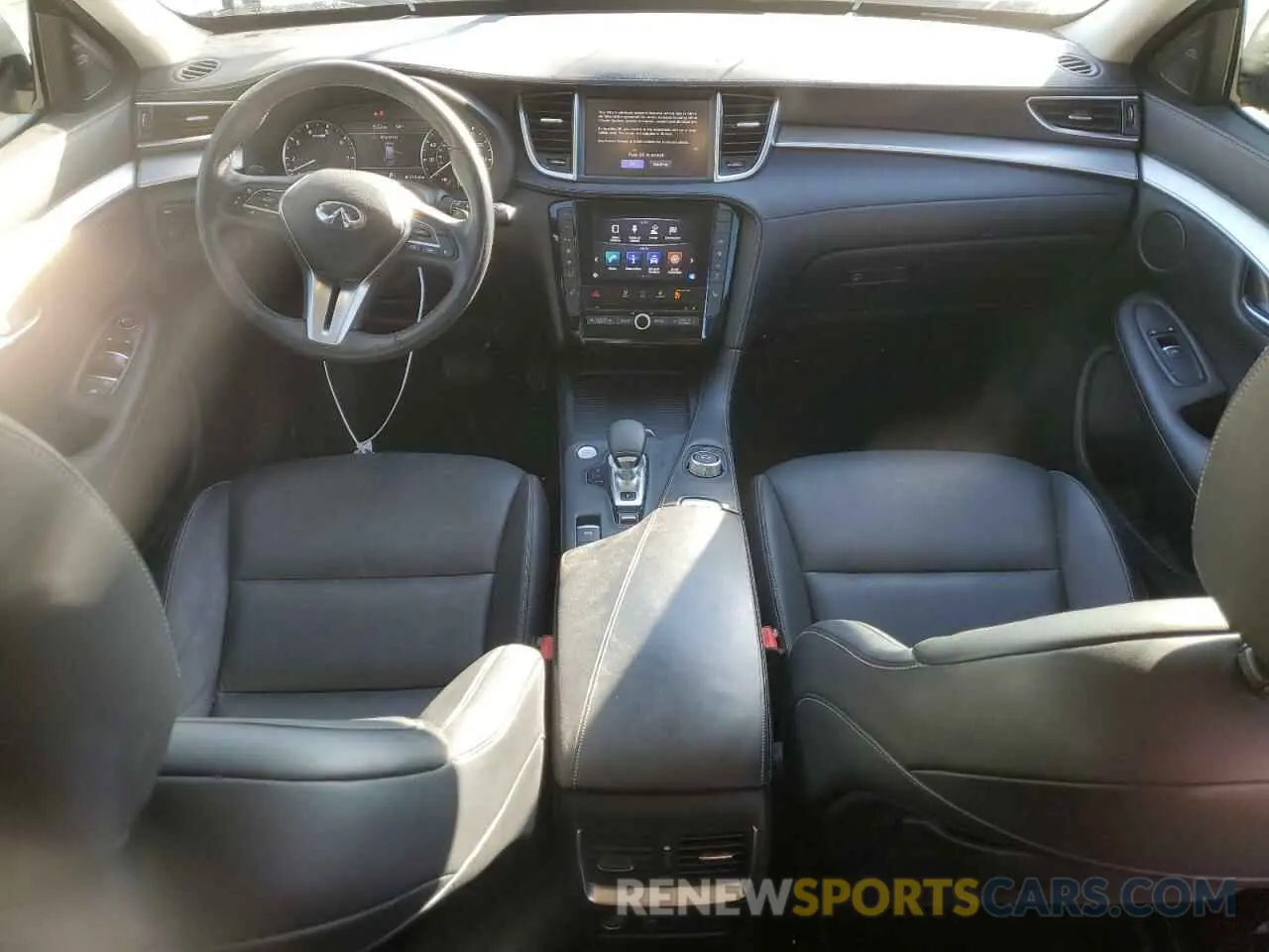 8 Photograph of a damaged car 3PCAJ5M13KF135818 INFINITI QX50 2019