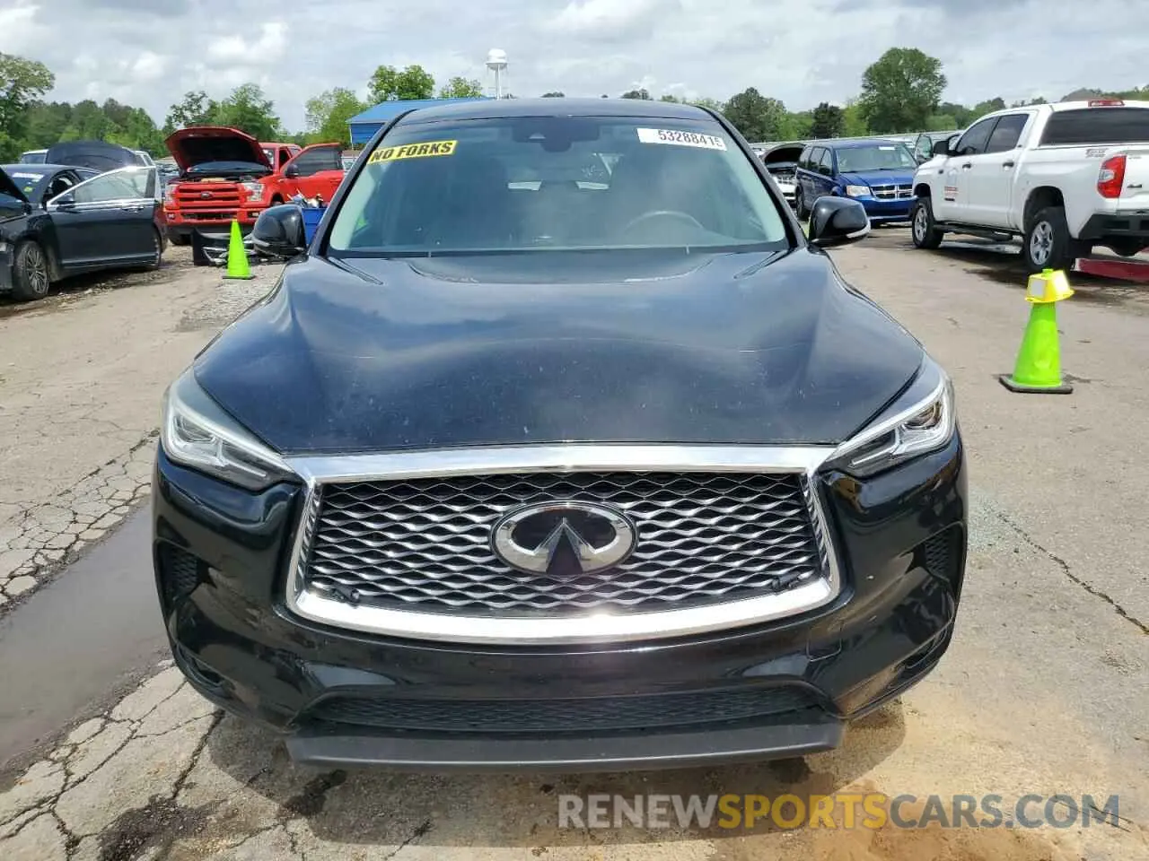 5 Photograph of a damaged car 3PCAJ5M14KF110135 INFINITI QX50 2019