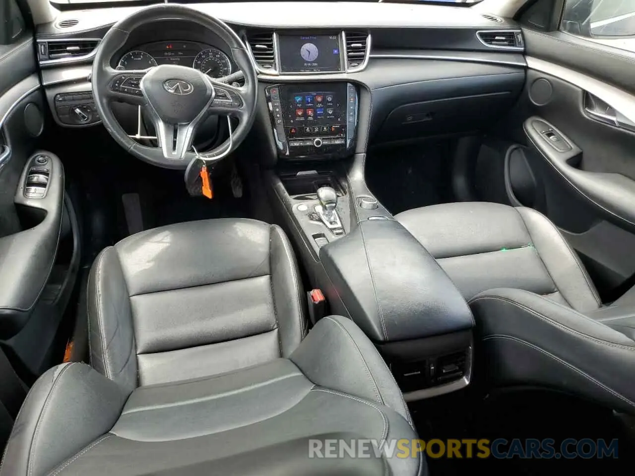 8 Photograph of a damaged car 3PCAJ5M14KF110135 INFINITI QX50 2019