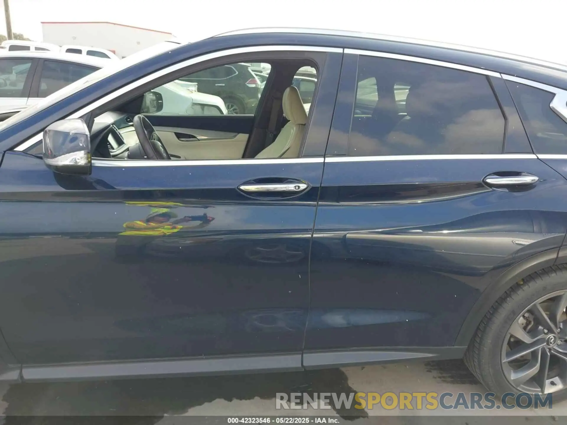 14 Photograph of a damaged car 3PCAJ5M14KF110183 INFINITI QX50 2019