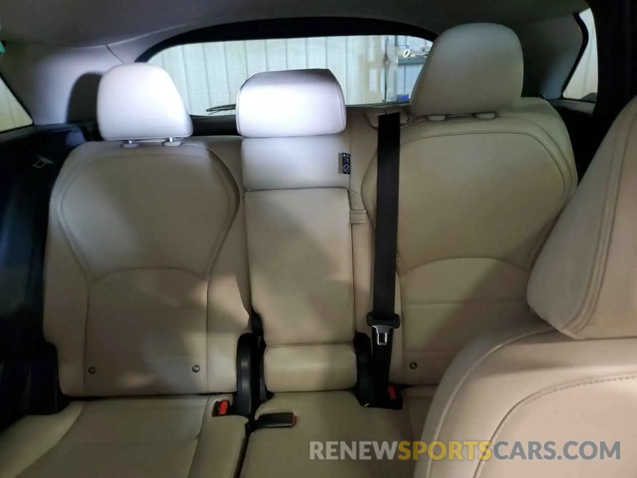 10 Photograph of a damaged car 3PCAJ5M14KF137318 INFINITI QX50 2019