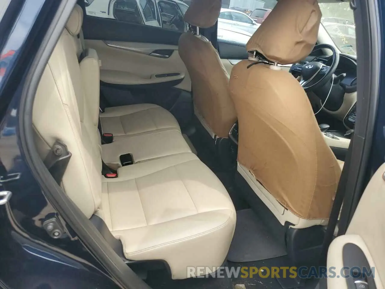 11 Photograph of a damaged car 3PCAJ5M14KF142261 INFINITI QX50 2019